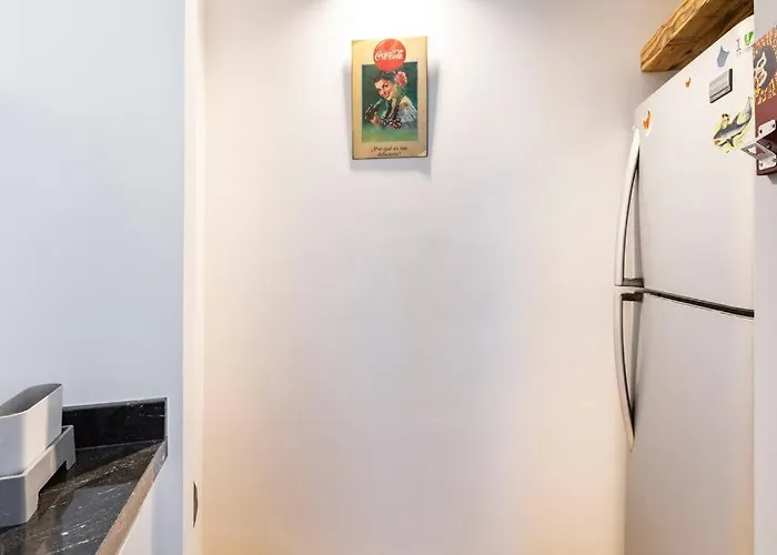 Apartamento A Hip Modern Gem In El Centro! *